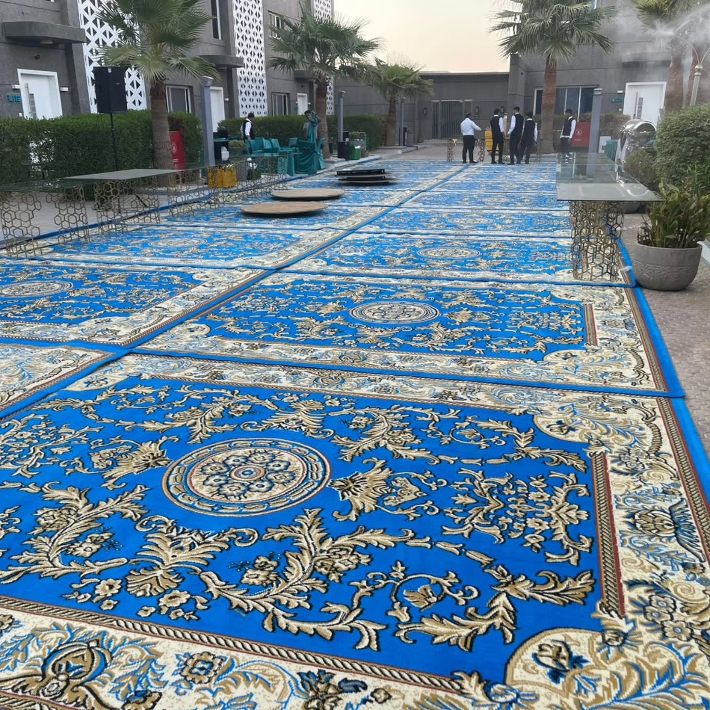 قهوجيين روح الضيافة وفن تقديم القهوة في المناسبات